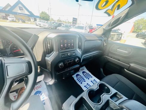 Used 2020 Chevrolet Silverado 1500 Custom w/ Custom Value Package AWD/4WD image 20