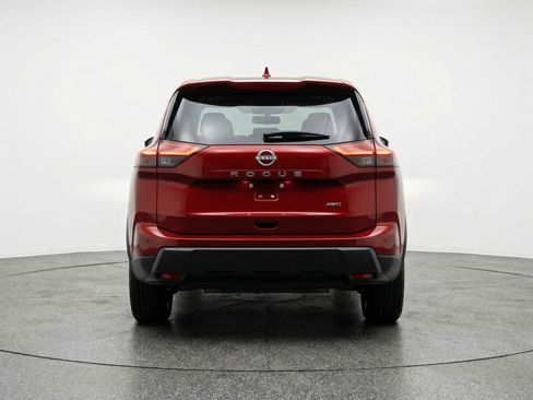 Used 2025 Nissan Rogue SV image 7