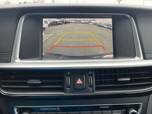 Used 2020 Kia Optima LX image 28