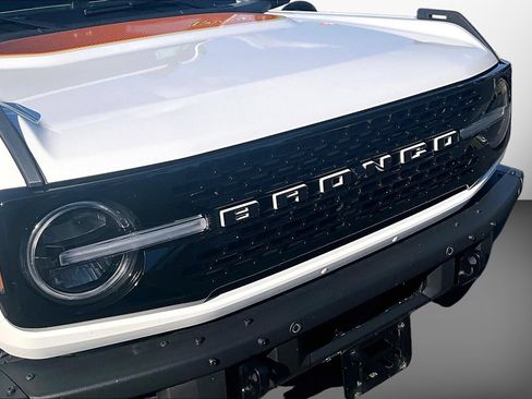 Used 2024 Ford Bronco Wildtrak AWD/4WD image 29