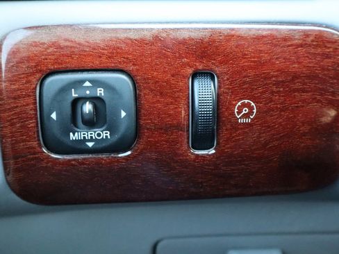 Used 2004 Lexus ES 330 image 29