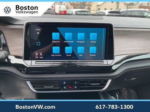 Used 2026 Volkswagen Atlas SEL Premium R-Line image 21