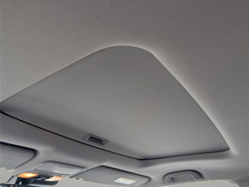 Used 2022 Honda Pilot Special Edition image 32