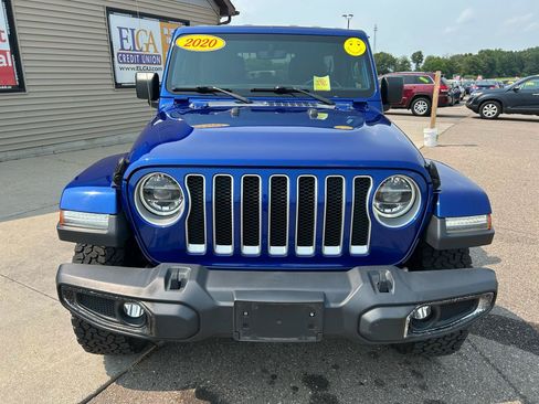 Used 2020 Jeep Wrangler Unlimited Sahara w/ Uconnect 4C Nav & Sound Group AWD/4WD image 2