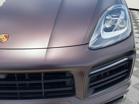 Certified 2023 Porsche Cayenne Platinum Edition AWD/4WD image 12