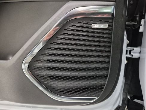 New 2026 GMC Acadia Denali w/ Super Cruise Package image 25