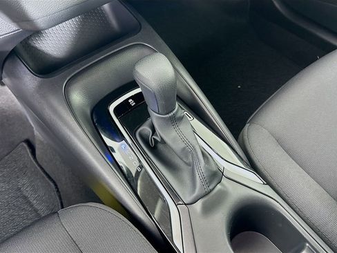 Certified 2025 Toyota Corolla LE FWD image 16