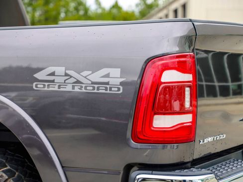 Used 2019 RAM 3500 Limited AWD/4WD image 8