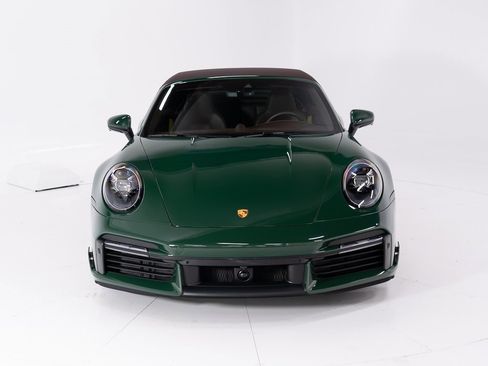 Used 2022 Porsche 911 Turbo S image 9