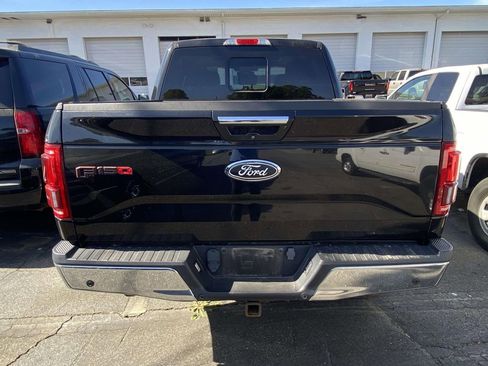 Used 2015 Ford F150 Lariat w/ Equipment Group 502A Luxury image 5