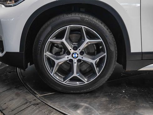 Used 2019 BMW X1 sDrive28i image 9