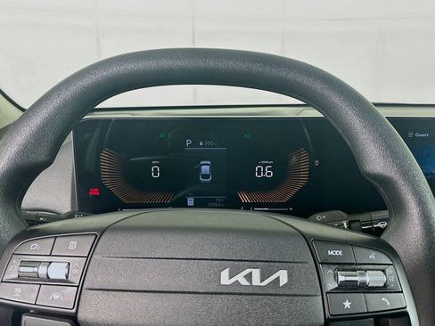 Used 2025 Kia K4 FWD image 19