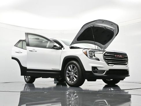 Used 2023 GMC Terrain SLT image 49