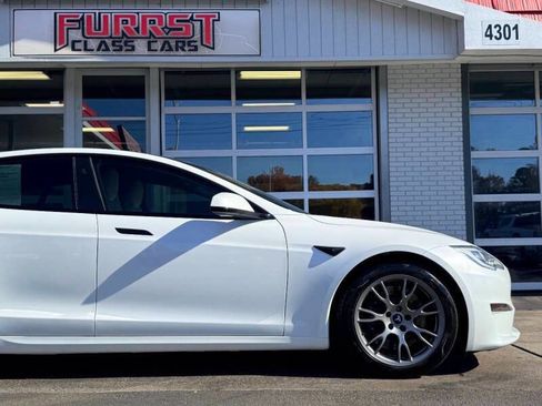 Used 2021 Tesla Model S Plaid image 8