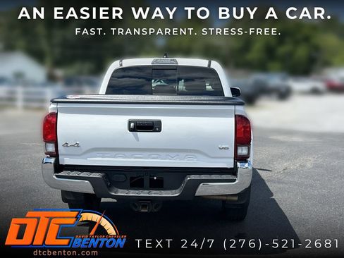 Used 2020 Toyota Tacoma SR5 AWD/4WD image 4