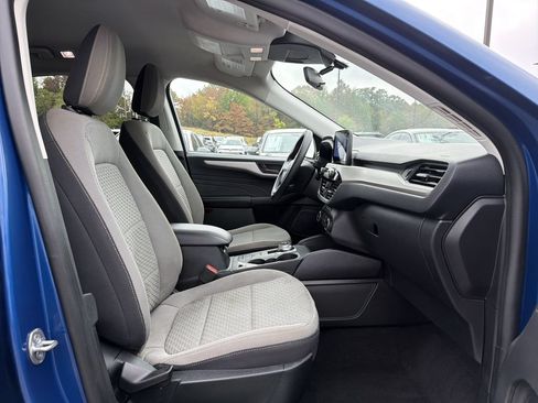 Used 2022 Ford Escape SE FWD image 17