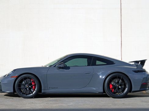 Used 2025 Porsche 911 GTS image 9