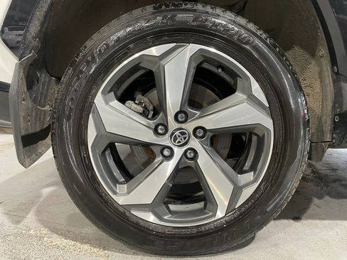 Used 2023 Toyota RAV4 SE w/ Weather & Moonroof Package AWD/4WD image 31
