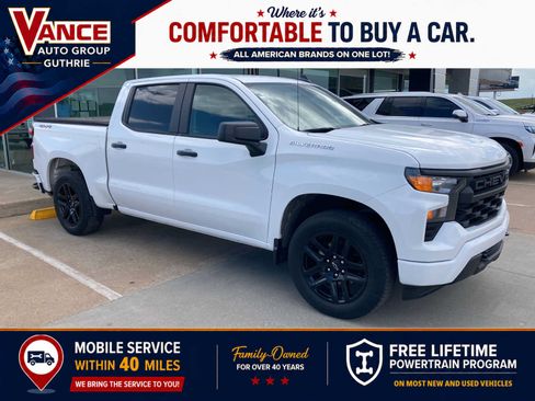 Used 2023 Chevrolet Silverado 1500 Custom AWD/4WD image 11