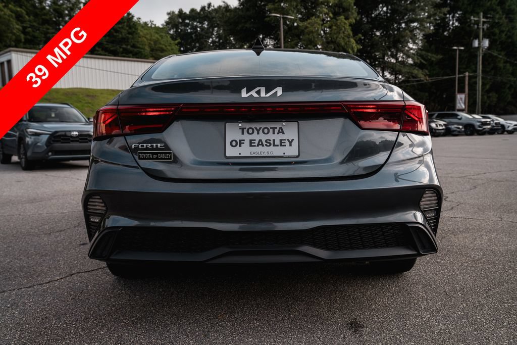 Used 2024 Kia Forte LXS FWD image 6