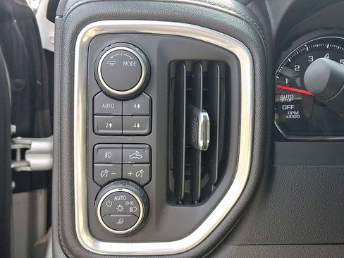 Used 2020 Chevrolet Silverado 1500 LTZ image 25