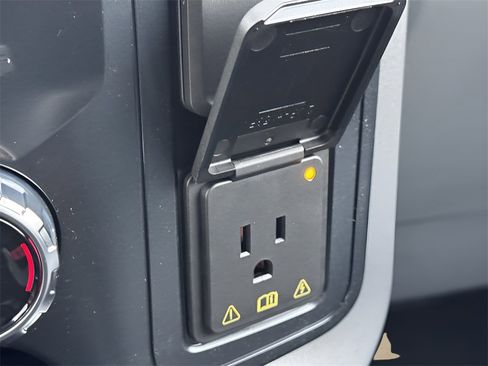 New 2025 Ford F150 Lariat w/ Equipment Group 501A Mid image 20