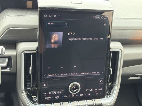 New 2026 GMC Yukon XL Denali AWD/4WD image 18