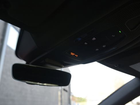 Used 2026 Porsche Cayenne S image 23