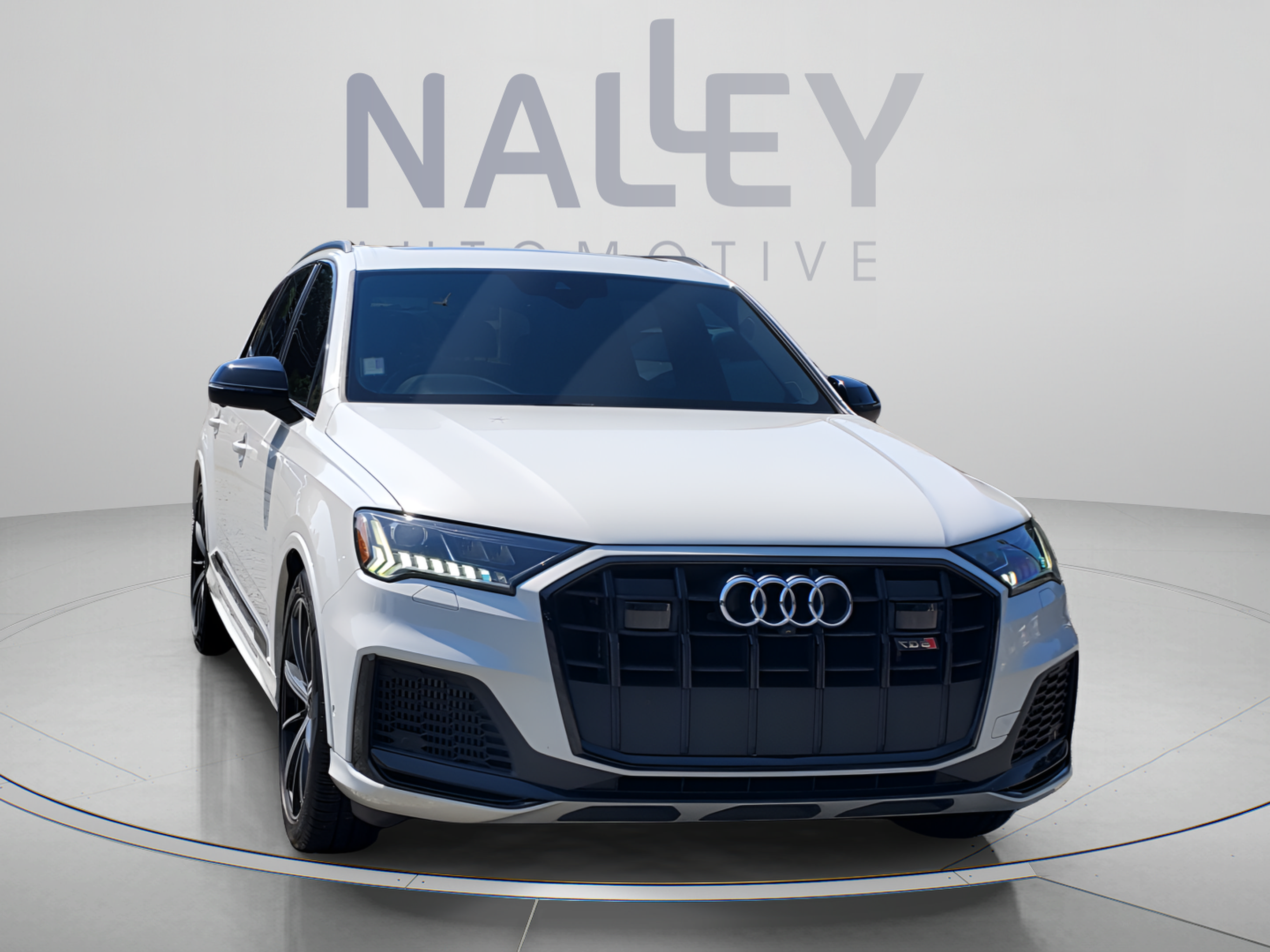 Used 2021 Audi SQ7 Premium Plus w/ Executive Package AWD/4WD image 5