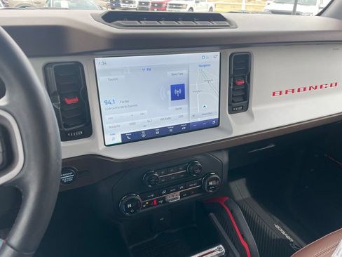 Used 2024 Ford Bronco Heritage Edition image 10