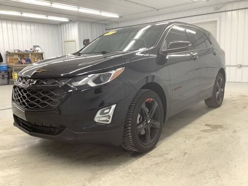 Used 2019 Chevrolet Equinox LT image 3