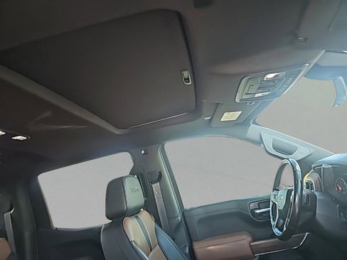 Used 2020 Chevrolet Silverado 1500 High Country w/ Technology Package image 35