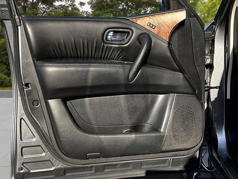 Used 2021 Nissan Armada SL w/ Captain's Chairs Package image 22