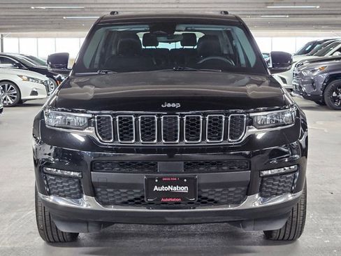 Used 2023 Jeep Grand Cherokee L Limited image 2