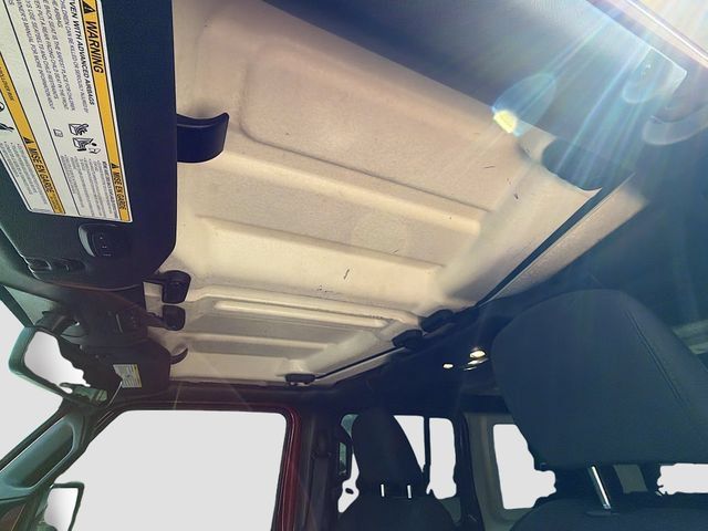 Used 2022 Jeep Wrangler Unlimited Sport AWD/4WD image 24