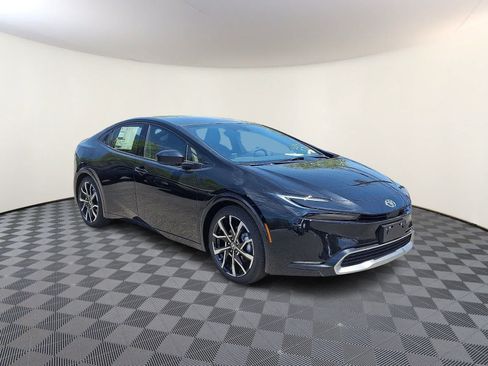 New 2026 Toyota Prius Plug-In Hybrid FWD image 3