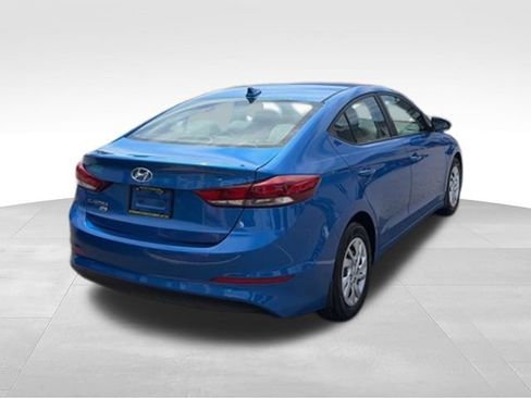 Used 2017 Hyundai Elantra SE FWD image 24