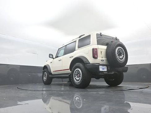 New 2026 Ford Bronco Outer Banks w/ Sasquatch Package AWD/4WD image 37