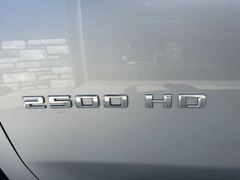 Used 2020 Chevrolet Silverado 2500 LTZ w/ LTZ Premium Package image 12