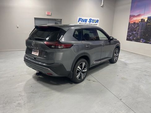 Used 2023 Nissan Rogue SL w/ SL Premium Package image 5