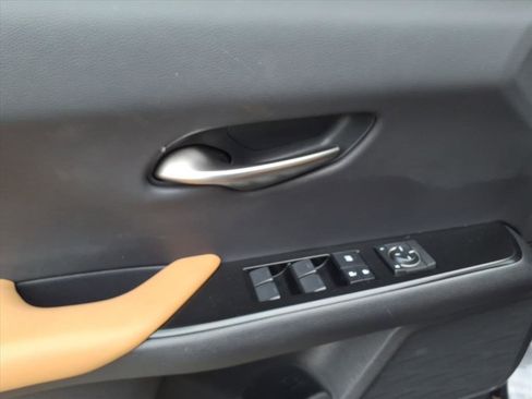 Used 2024 Lexus UX 250h AWD w/ Premium Package image 12