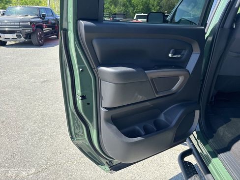 Used 2024 Nissan Titan SV w/ SV Bronze Edition Package image 26