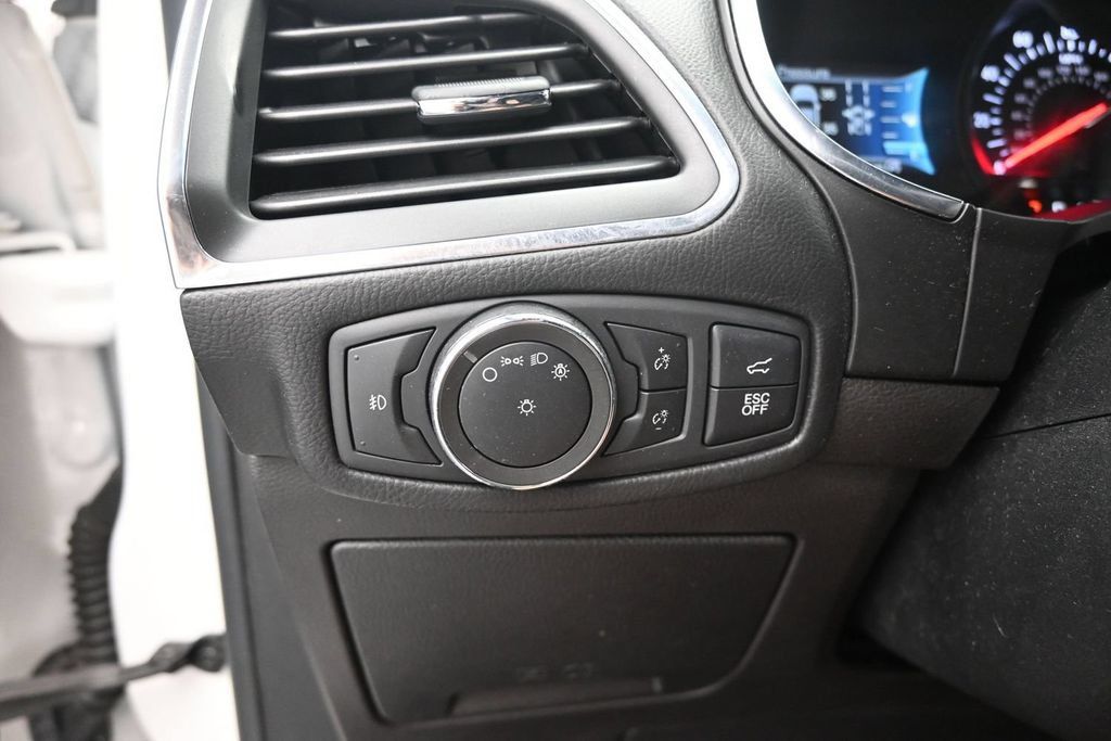 Used 2020 Ford Edge ST w/ Equipment Group 401A AWD/4WD image 40