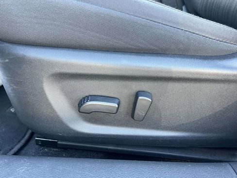 Used 2024 Nissan Altima 2.5 SV image 18