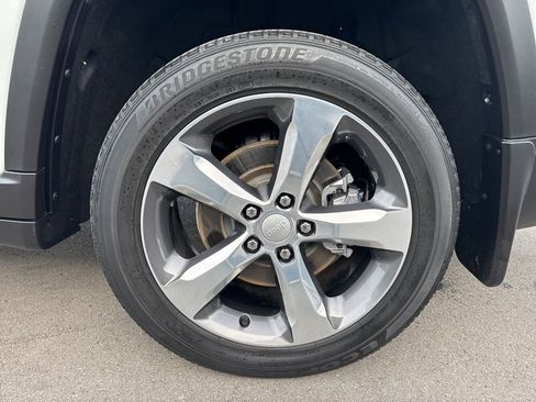 Used 2021 Jeep Grand Cherokee L Limited w/ MOPAR Finishing Package image 31