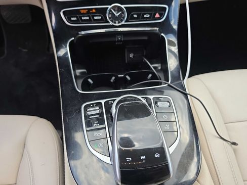 Used 2017 Mercedes-Benz E 400 4MATIC Wagon image 23