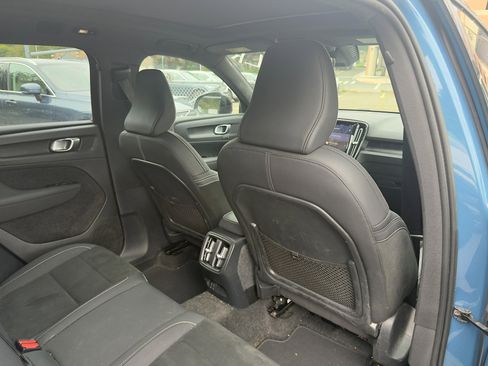 Certified 2023 Volvo XC40 Recharge Plus image 28