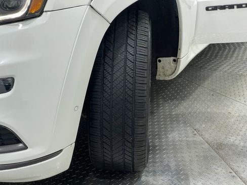 Used 2020 Jeep Grand Cherokee Limited X image 37