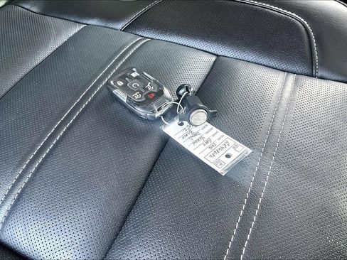 Used 2016 GMC Yukon Denali w/ Open Road Package image 13