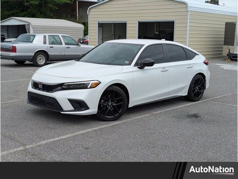 Used 2023 Honda Civic Sport image 1